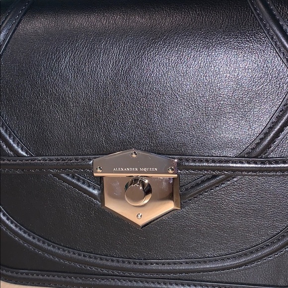 ALEXANDER MCQUEEN WICCA medium 100% authentic - Picture 10 of 14